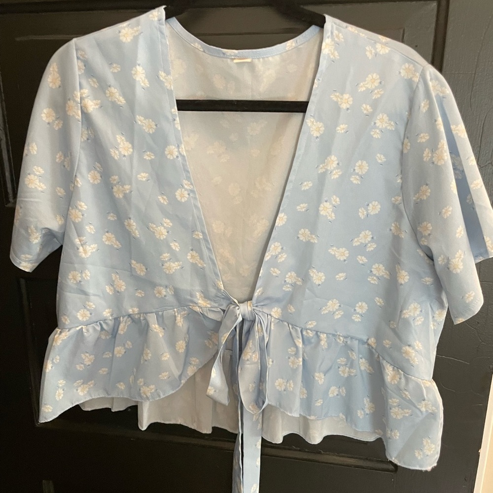 Baby Blue Floral Tie Front Cropped Top with Flutter Peplum